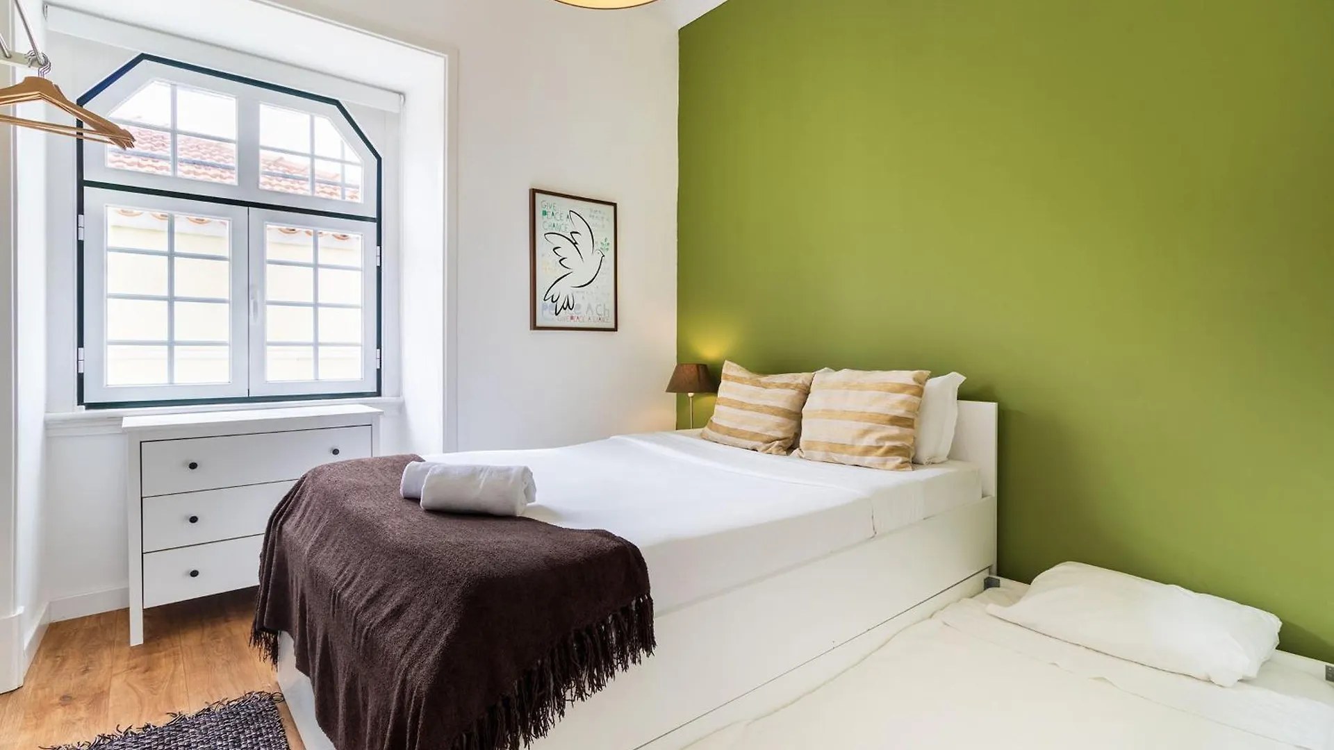 Chagas 17 By Central Hill Apartments